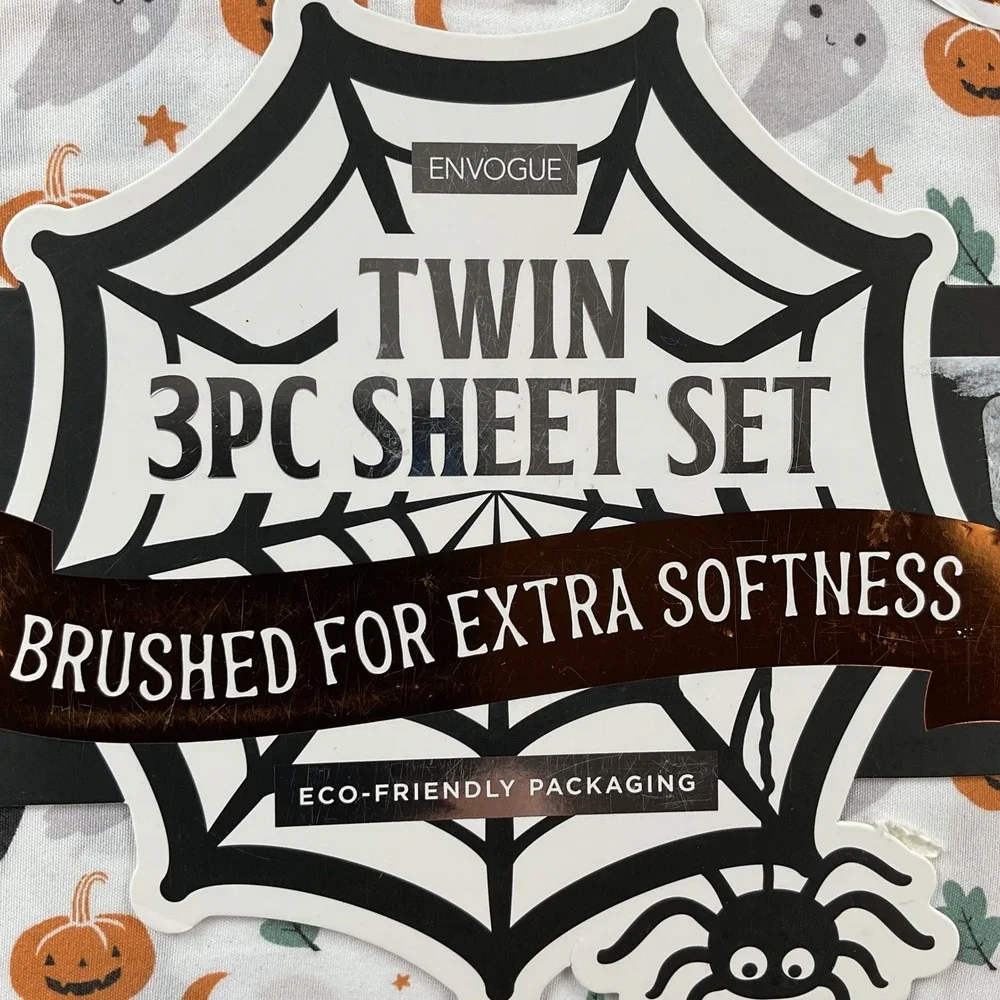 EnVogue Twin Sheet Set 3pc Halloween Pumpkins Ghosts Bats Skulls White Orange